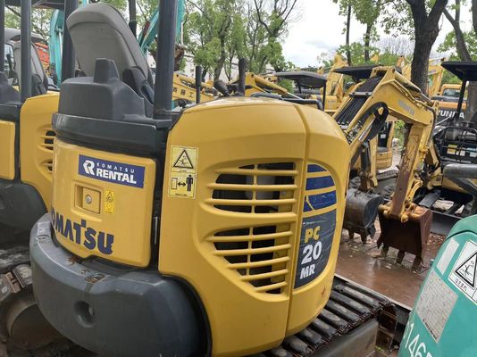 Kullanılmış Komatsu PC20MR-2 Sürünen Montajlı Kazı makinesi Japon orijinal bahçede çalışmak
