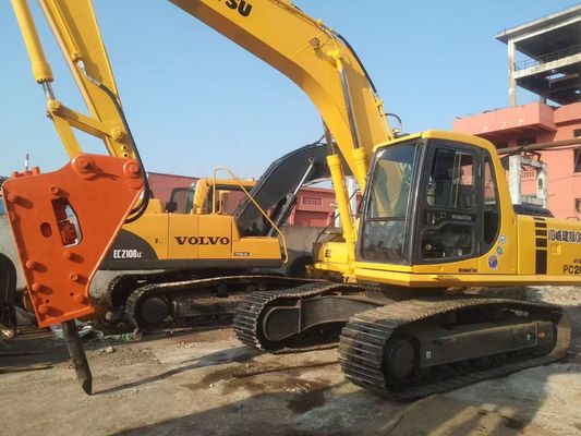 Japonya Komatsu PC220 6 Ekskavatörü Kullandı Hidrolik Çekiçle Basit İşleme