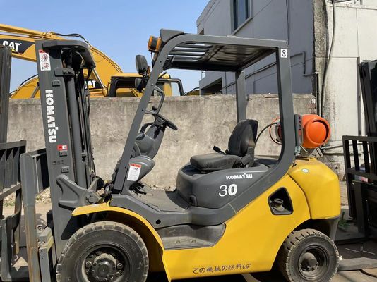 Kullanılmış Komatsu 3 Ton Gaz Forklift İyi durumda Kullanılmış 3 Ton Forklift