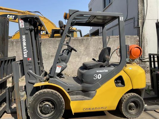 Kullanılmış Komatsu 3 Ton Gaz Forklift İyi durumda Kullanılmış 3 Ton Forklift