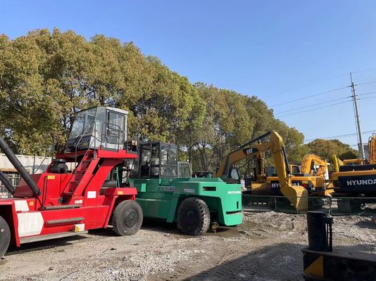 Mitsubishi F300 Kullanılmış Forklift Kamyonu İkinci El 30 Tonluk Forklift Yüksek Kapasite