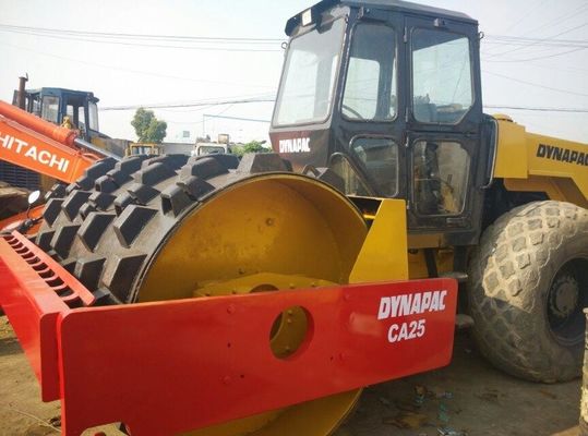 Kullanılmış CA25 Dynapac Tek Davullu Roller Koyun Ayakları ile Sabit Çalışma