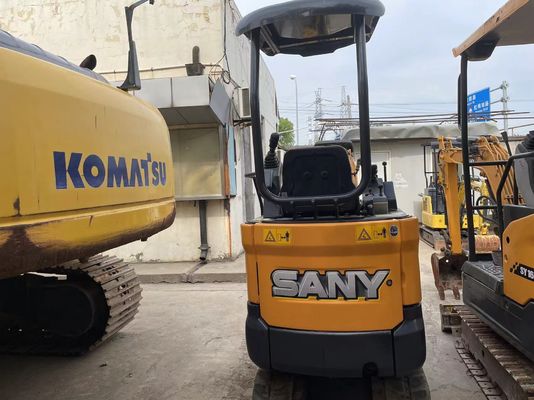 Kullanılmış SANY SY16C mini kazıcı bahçede çalışmak için sorunsuz çalışma