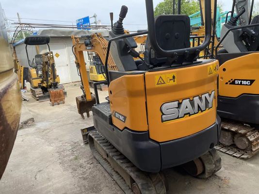 Kullanılmış SANY SY16C mini kazıcı bahçede çalışmak için sorunsuz çalışma