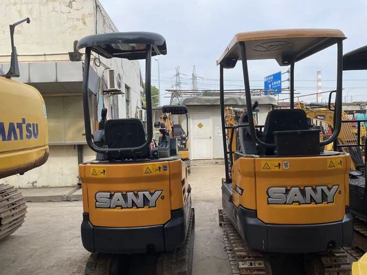 Kullanılmış SANY SY16C mini kazıcı bahçede çalışmak için sorunsuz çalışma