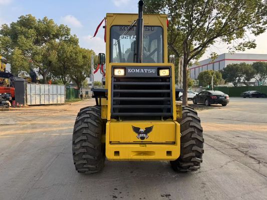 Orijinal Japonya Kullanılmış Komatsu WA100-1 Çarklı Yükleyici Bahçede Çalışmak