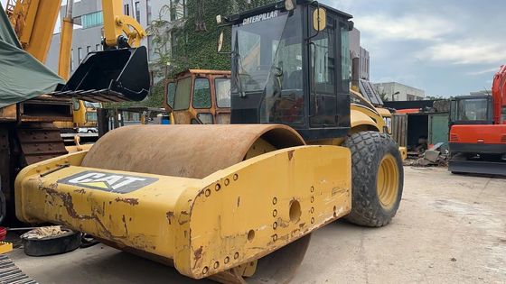Orijinal Rengi Kullanılmış Caterpillar CS-683E Tek Davullu Yol Roleri Mükemmel durumda