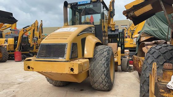 Orijinal Rengi Kullanılmış Caterpillar CS-683E Tek Davullu Yol Roleri Mükemmel durumda