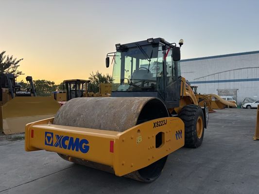 Kullanılmış XCMG XS223J tek davullu sıkıştırıcı kolay çalıştırma ve iyi durumda