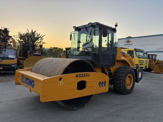 Kullanılmış XCMG XS223J tek davullu sıkıştırıcı kolay çalıştırma ve iyi durumda