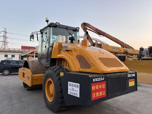Kullanılmış XCMG XS223J tek davullu sıkıştırıcı kolay çalıştırma ve iyi durumda