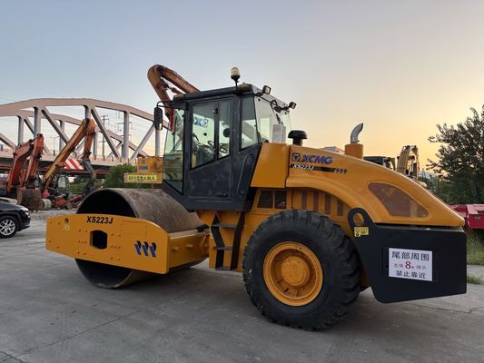 Kullanılmış XCMG XS223J tek davullu sıkıştırıcı kolay çalıştırma ve iyi durumda