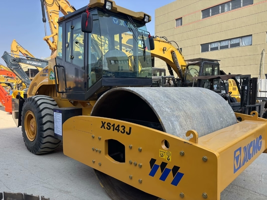 Kullanılmış XCMG XS143J Tek Tamburlu 14 Tonluk Yol Silindiri Mükemmel Durumda